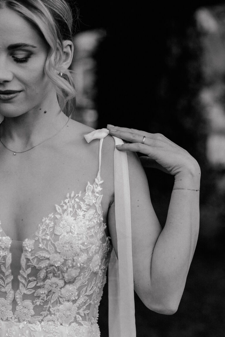 Schleier & Spitze Brautkleid