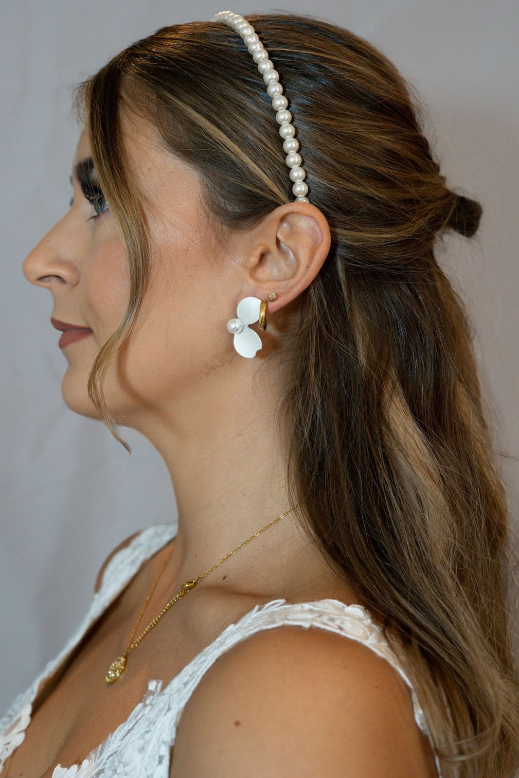 Haarschmuck und Ohrringe Schleier und Spitze